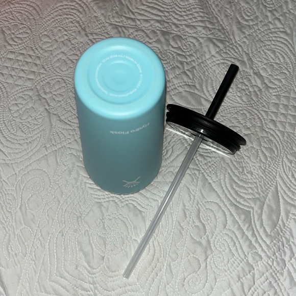 Hydro Flask Tumbler 32oz - Picture 4 of 4